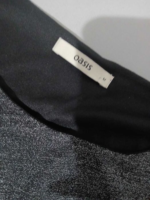 Sukienka rozmiar M imprezowa Oasis