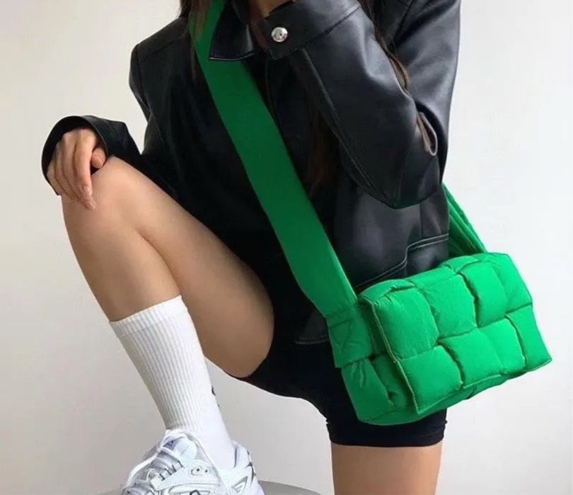 Жіноча сумка як Bottega Veneta