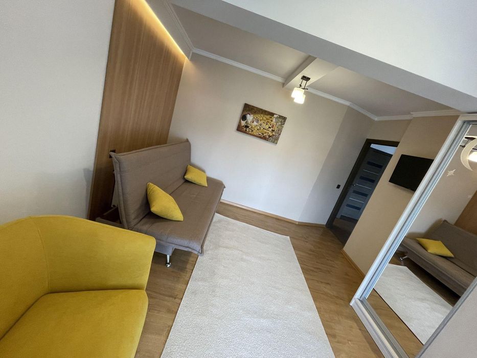 2-к, Гетьмана Івана Мазепи вул., 40А, Центр