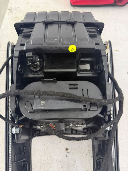 Consola central Mercedes Class A W177