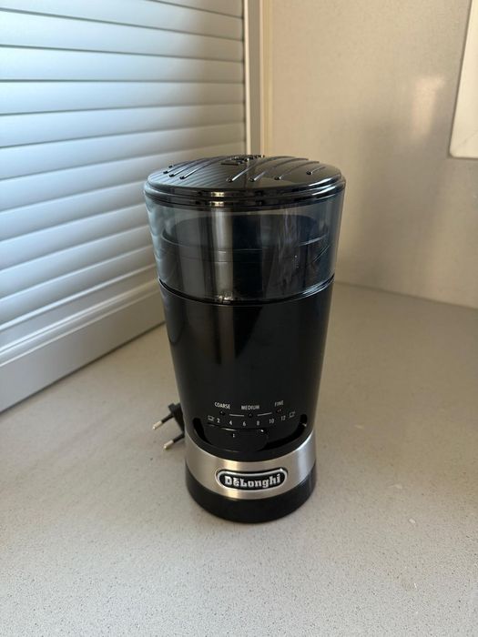 Maquina cafe com moinho