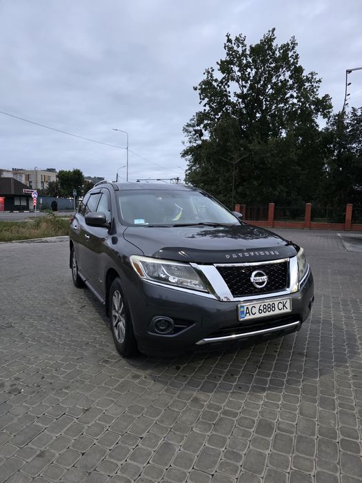 Продам Nissan Pathfinder r52 гібрид 2013рік