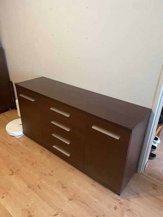 Zestaw mebli z litego drewna (wenge) – Komoda, Szafka RTV, Szafka, Witryna