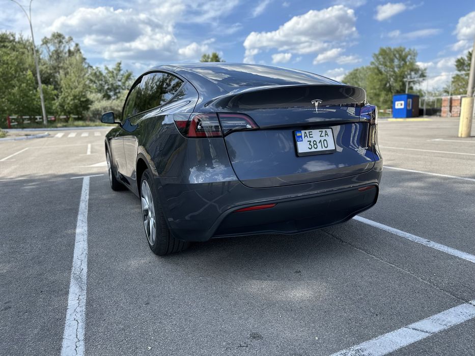 Продам Тесла модел Y