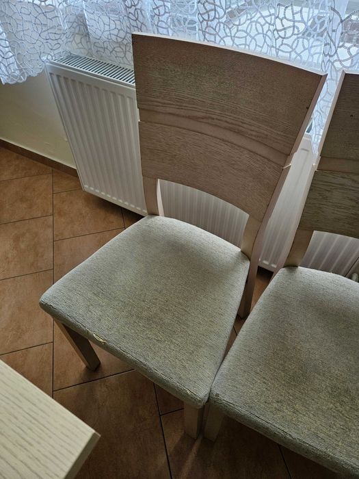 stół i 6 krzeseł