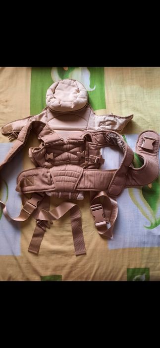 Продам кенгуру для дитини