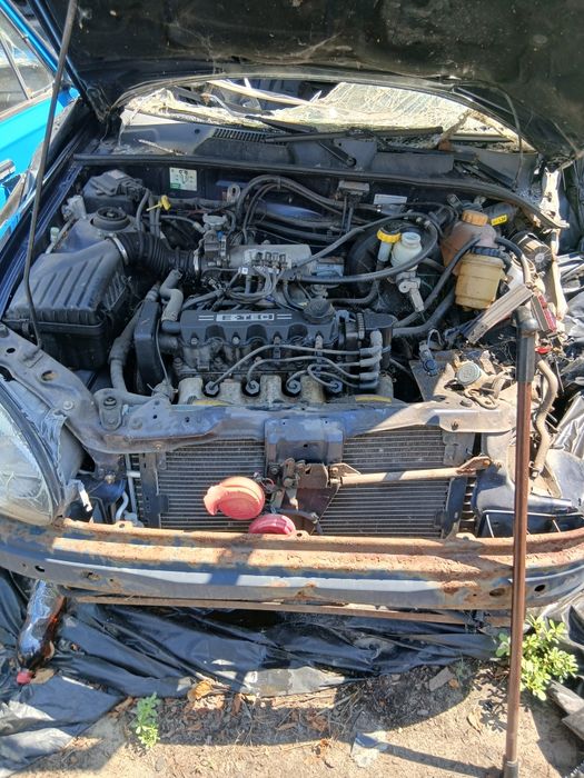 Продам ланос после ДТП целиком.