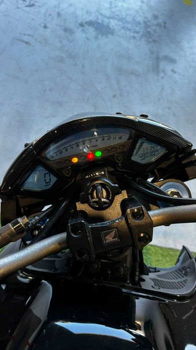 cb 1000r 2009 preta