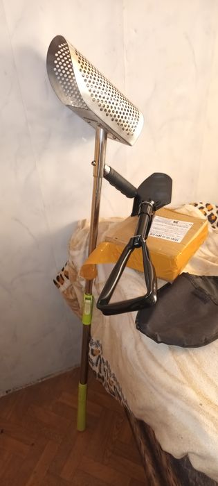 Sito plażowe z dodatkowym uchwytem + saperka