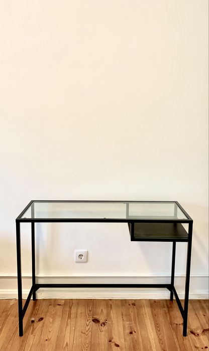 Secretária IKEA VITTSJÖ / Письменный стол