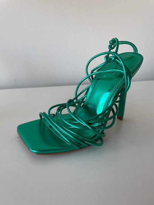 Sandały na obcasie ASOS zielone