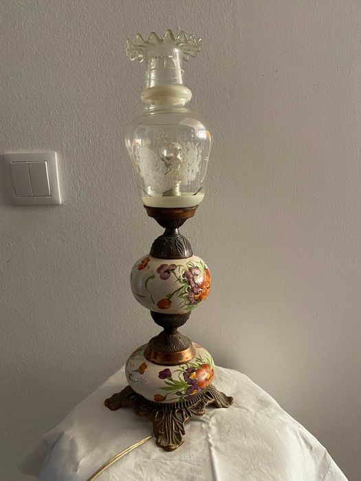 Hand-painted Lamp433491293116180481