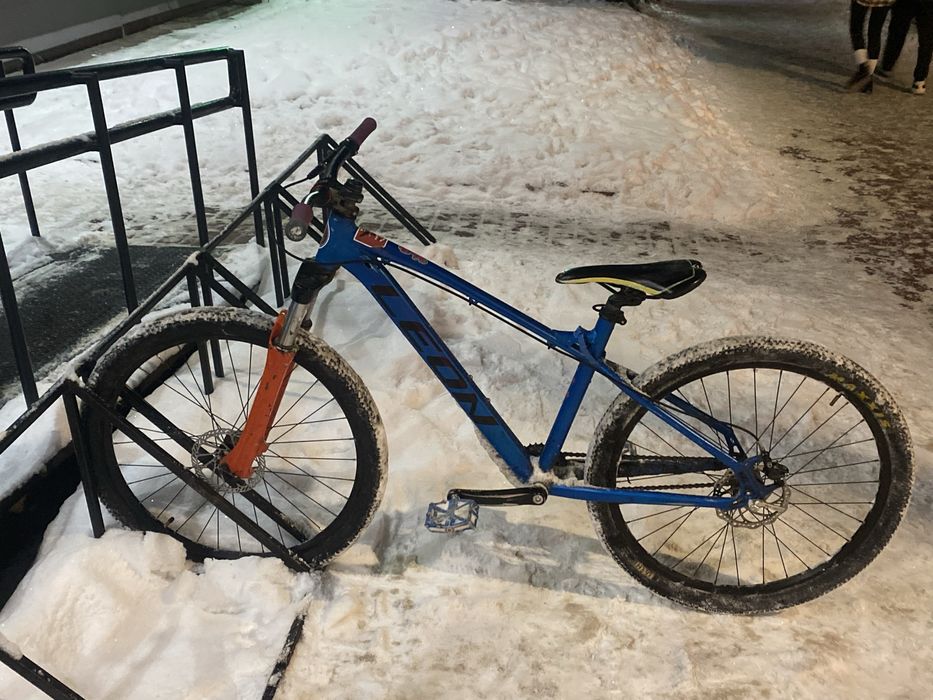 продам велосипед на рамі Leon