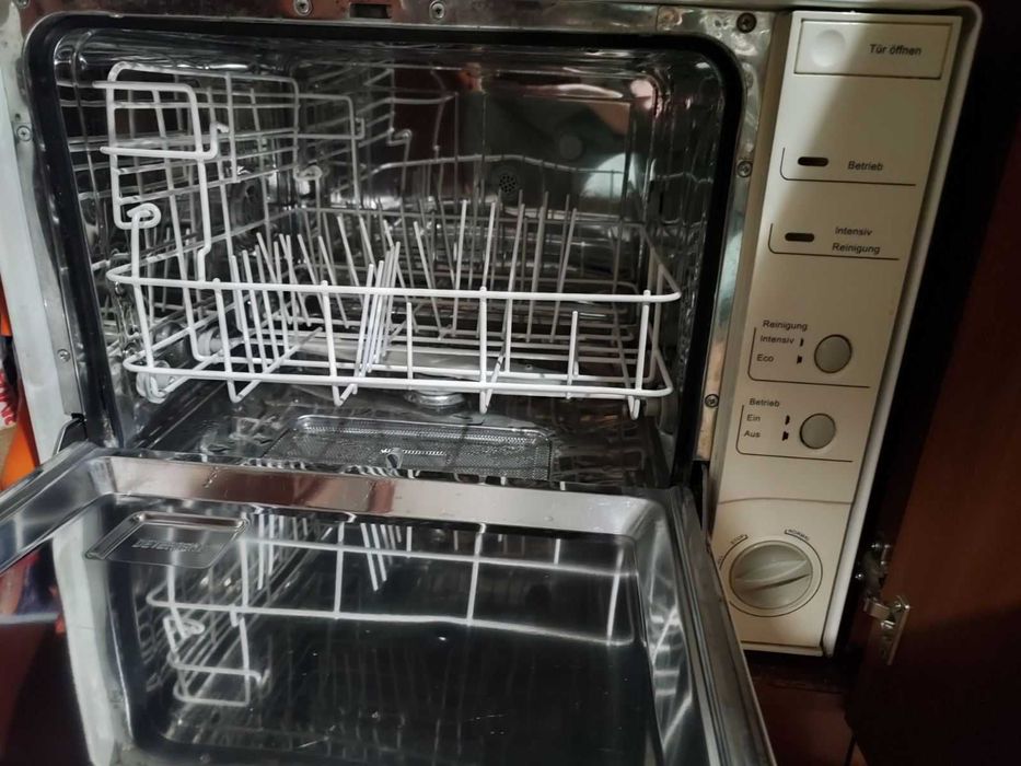 Посудомийна машина б/у