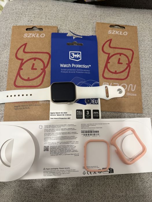 Apple Watch SE 3,  44mm GPS , + dodatki