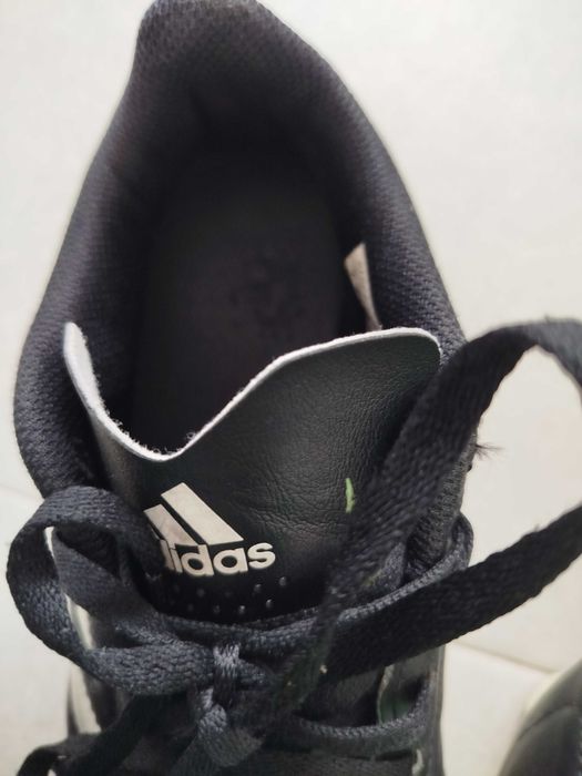 Chuteiras adidas 40 como novas!