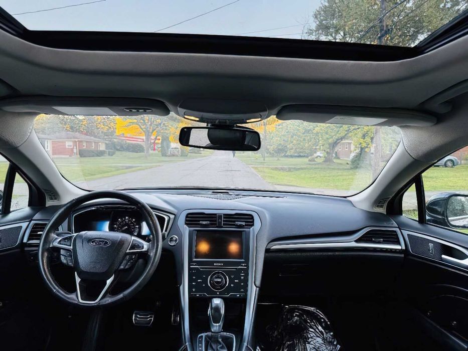 Ford Fusion Titanium      2014
