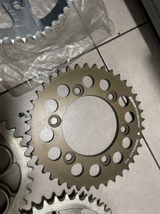 Cremalheiras novas para DUCATI
