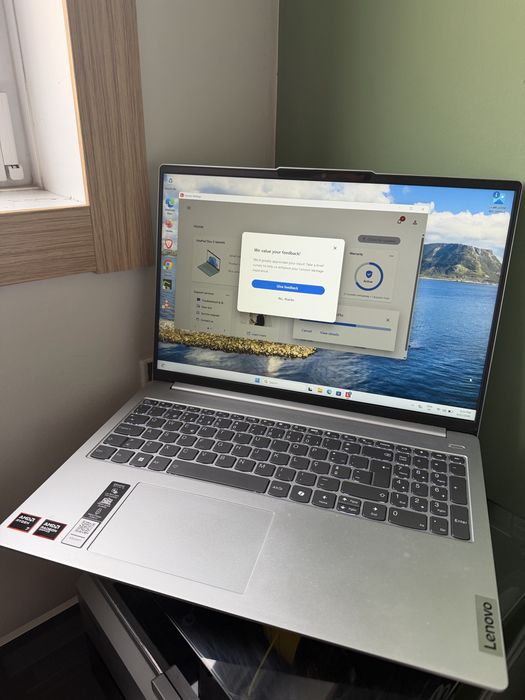 Lenovo slim 5 16AHP9