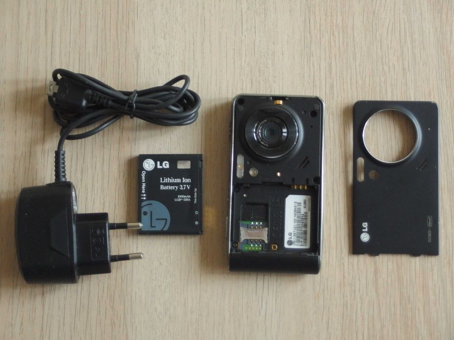 smartfon LG KU990 Viewty KU990i aparat cyfrowy cyfrówka LGIP-580A