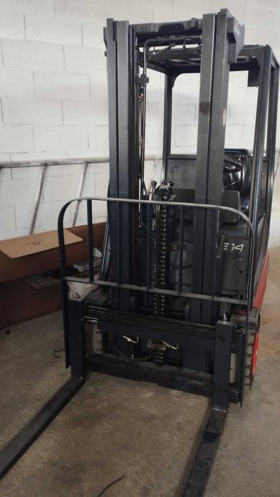 Empilhador elétrico Linde E14 - 1.400 Kg (2610)