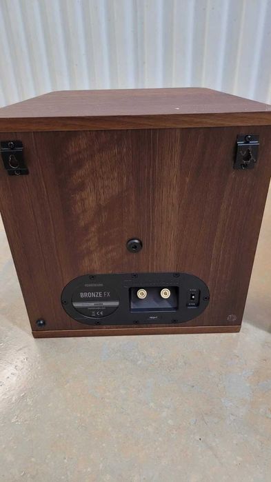 Colunas Monitor Audio Bronze FX