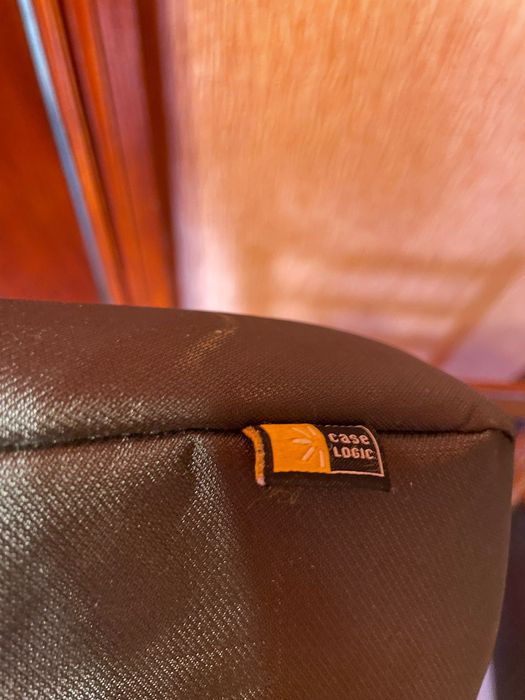 Кейс для ноутбука