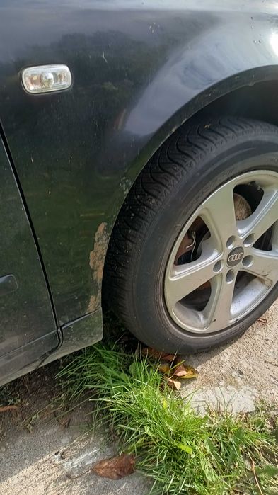 Audi A4 B6 1.9 TDI 130km uszkodzone