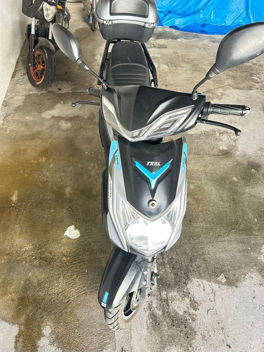 Moto eletrica pouca usada