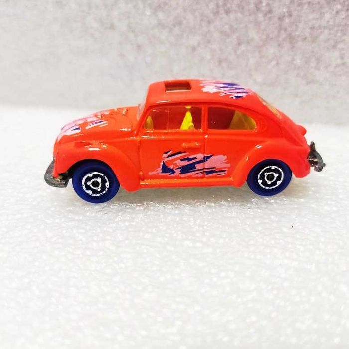 Majorette 203 Volkswagen Beetle 1302 escala 1:60 cor laranja
