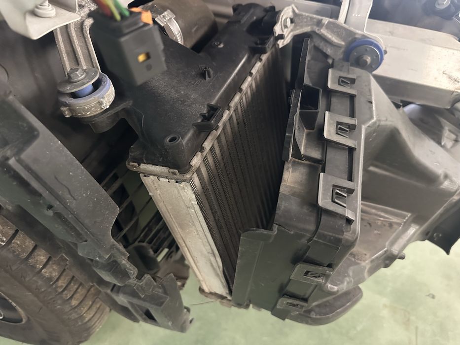 Peugeot Partner 2023  IVA dedutivel com apenas 74.000kms a trabalhar.