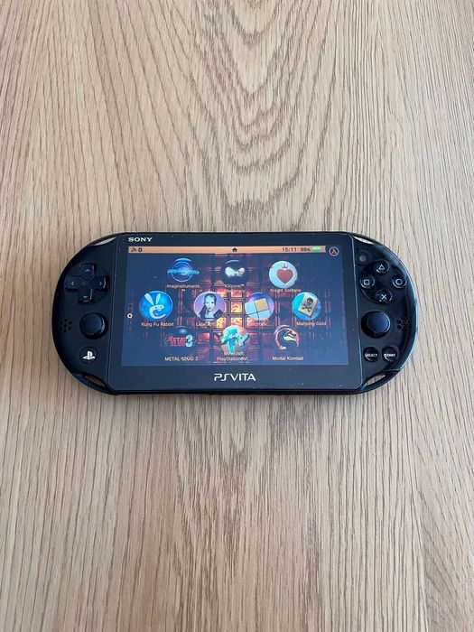 Sony PlayStation Vita Slim 2000 Preta com 50+ Jogos