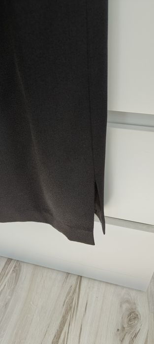 42 XL czarna spódnica damska klasyczna materiałowa