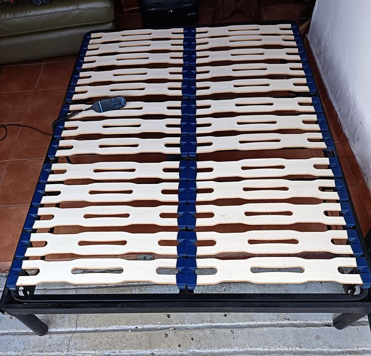 Estrado casal elétrico elevatório