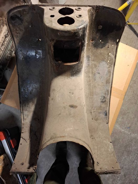 WFM Osa  osłona na nogi z obudową lampy komplet