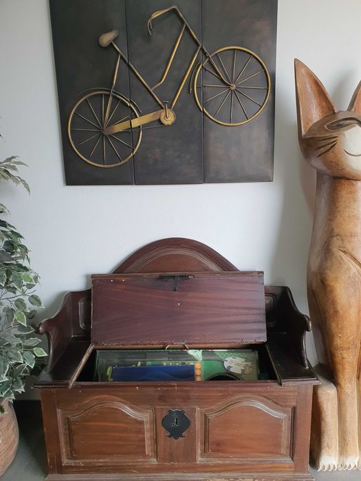 Banco /Bau em madeira