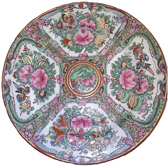 6 Pratos e 1 Cinzeiro Decorativos em Porcelana da China – XVIII-XIX-XX