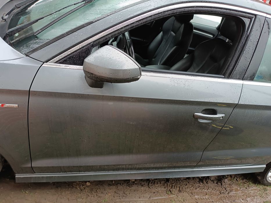 Drzwi lewe lewy przód audi a3 8v sedan lx7r wysyłka