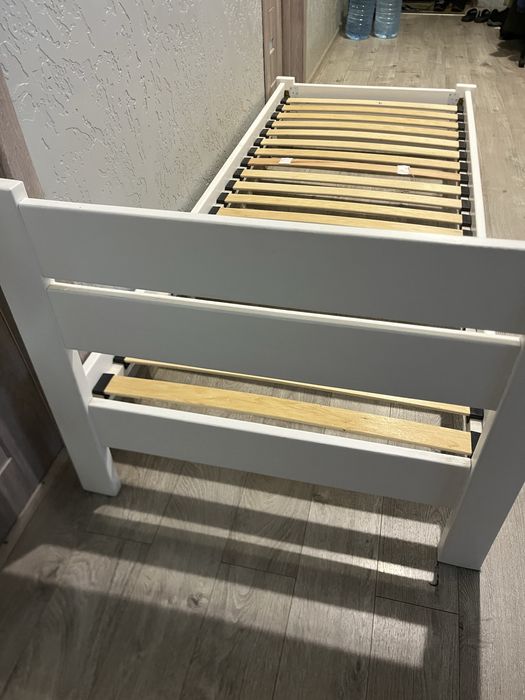 Дитяче ліжко (2штуки)