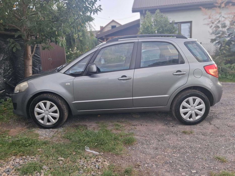 Suzuki SX4