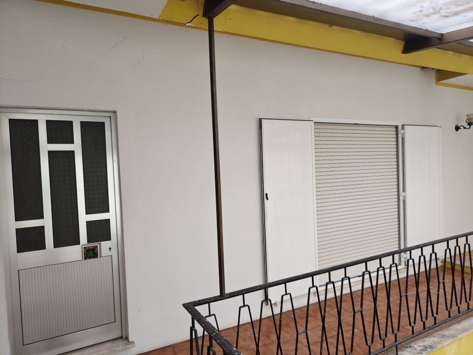 Quarto para arrendar em troviscal