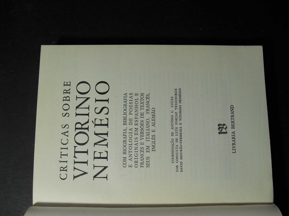 Críticas Sobre Vitorino Nemésio-Com Biografia