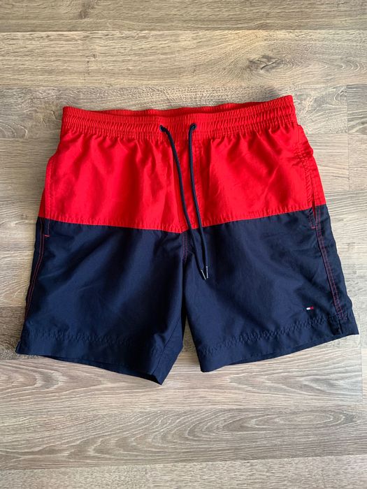 Шорти Tommy Hilfiger сині з червоним шорты