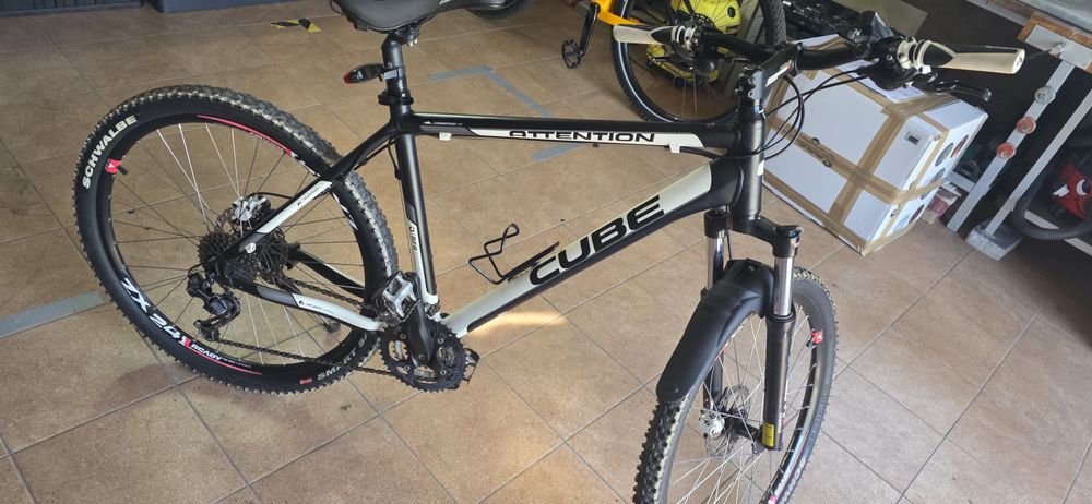 Cube attention  mtb zrobil 300km M-L rower górski