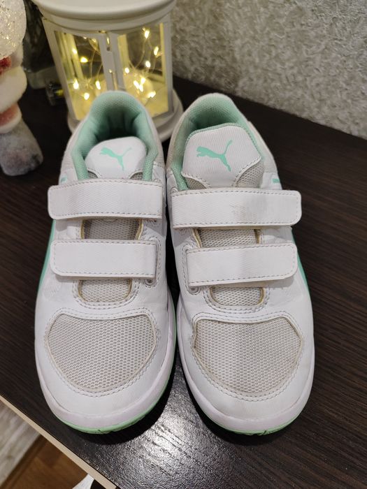 Кросівки PUMA.       .