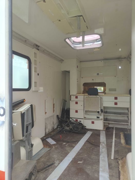 Kontener, karetka, nadstawka Sprinter Jelenia Góra Centrum • OLX.pl
