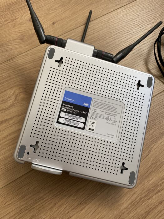 Linksys WRT54GX Wireless Router ver.2 (bricked)64752329036545122