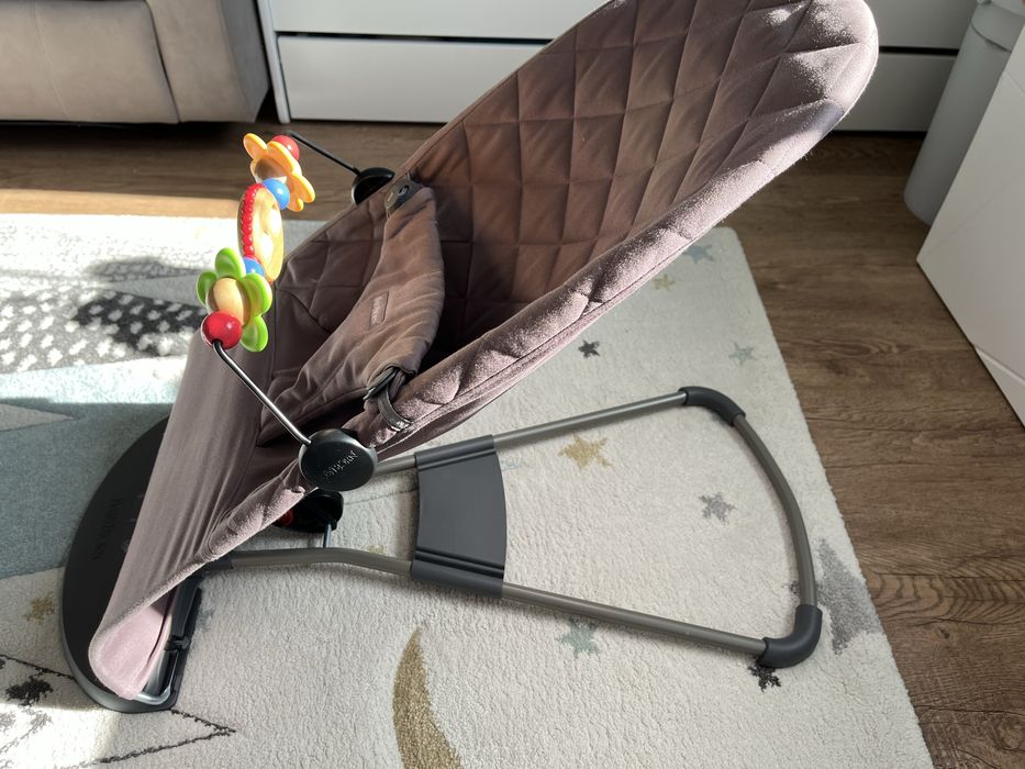 Bujaczek BabyBjorn + zabawka