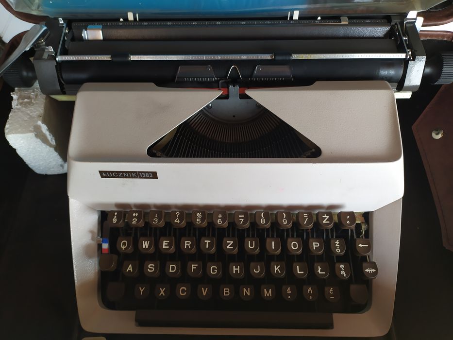 Maszyna do pisania Łucznik 1303