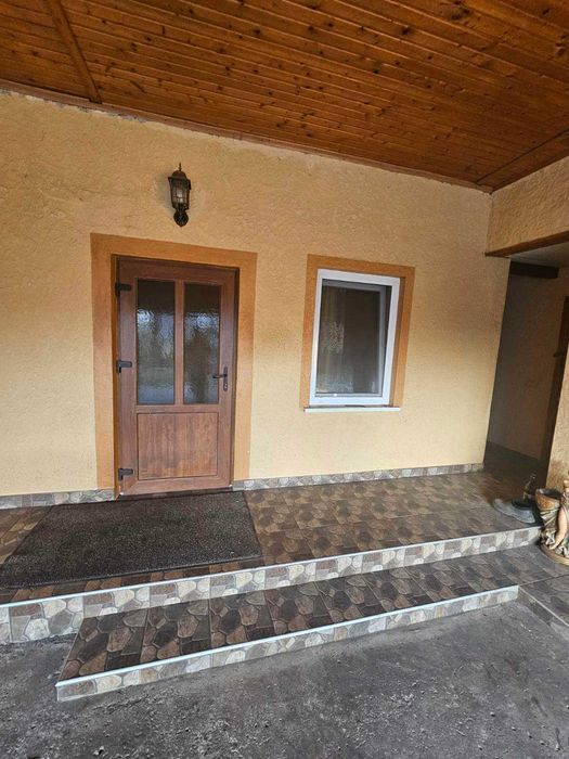 Довгострокова оренда приватного будинку